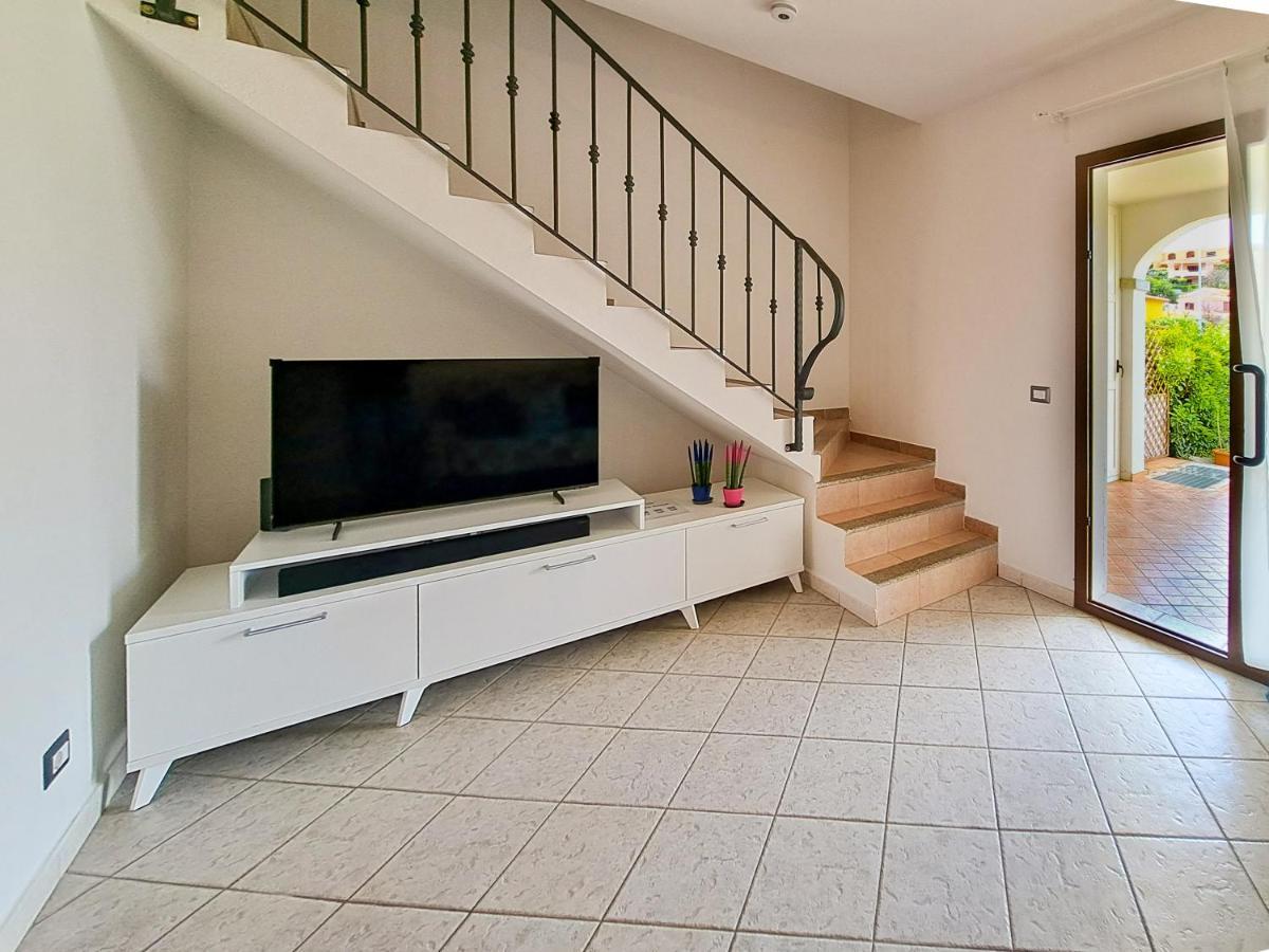 Appartamento Trilocale Vicino Al Centro Di San Teodoro San Teodoro  Exterior foto